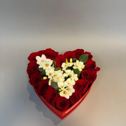 Inima din Trandafiri si Frezii alt vedere product 4