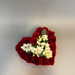 Inima din Trandafiri si Frezii alt vedere product 5
