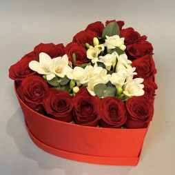 Inima din Trandafiri si Frezii alt vedere product