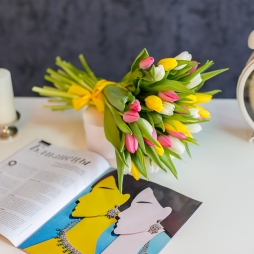 Buchet de lalele alb roz galben alt vedere product 5